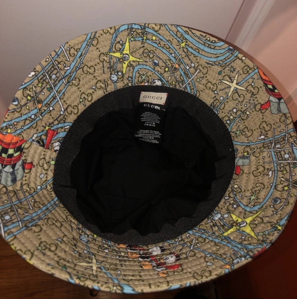 Authentic Gucci Disney Donald Duck Bucket Hat NWOT - Picture 8 of 8
